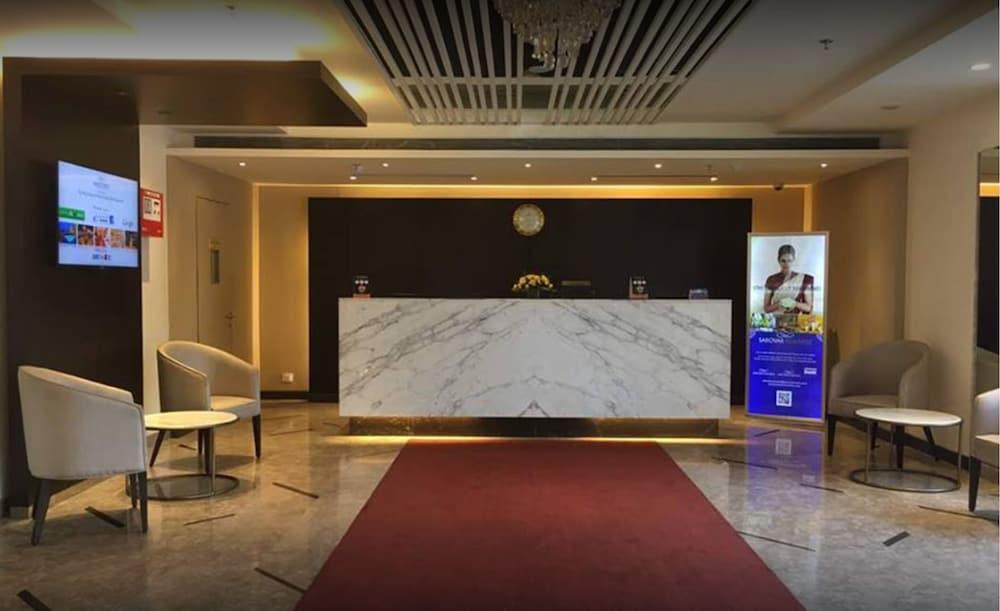 Deventure Sarovar Portico Kapashera, New Delhi Esterno foto